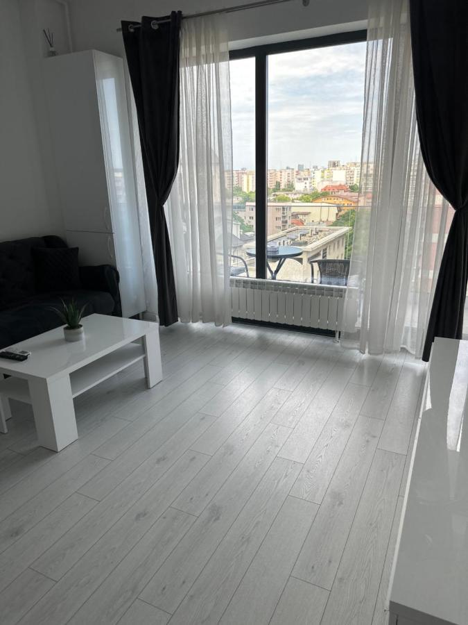 Giulia'S Home Бухарест Экстерьер фото
